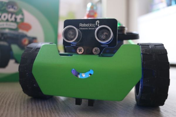 Q-Scout